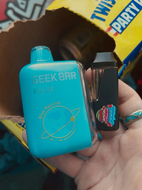 Discover de Geheime van Geek Bar E-Cigarettes: Een Complete Handleiding voor Het Kopen en Genieten
